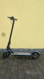 Monopattino MI Electric Scooter 1S