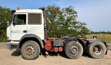 Iveco Turbotech 220 36 trattore 6x2