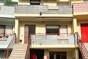 Villino a schiera su tre livelli a frisa di 170 mq