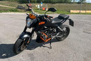 KTM Duke 125 abs con gabbia motore + scarico arrow