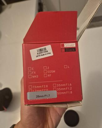 lente fotocamera  25 mm f 1.7 