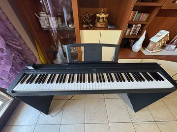 Tastiera Yamaha P35 con Stand e accessori