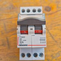 Sezionatore Bticino F74N32