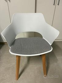 Set 4 sedie di design  bianco e pied de poule