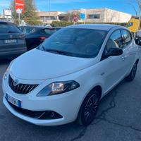 Lancia Ypsilon 1.0 FireFly 5 porte S&S Hybrid Plat