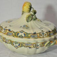Zuppiera barocca in ceramica- Bottega Giustiniani