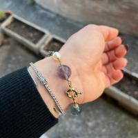 Bracciale con pietre di ametista e fluorite