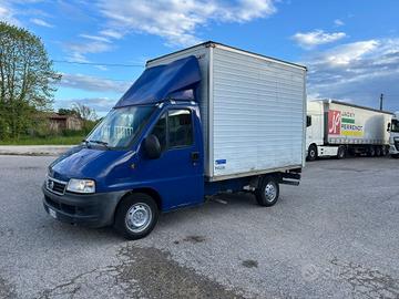 Fiat Ducato con sponda