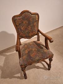 Sedia grande/poltroncina con braccioli imbottita