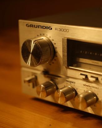 GRUNDIG R3000