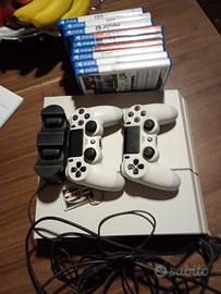 PlayStation 4 più giochi +2 controller 