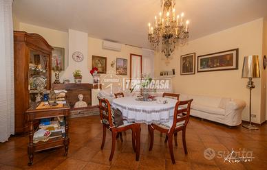 Ampio e luminoso quadrilocale in centro a Quattro