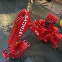 A117 Braccio Hitachi per mini pala