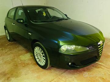 Alfa Romeo 147 1.9 JTD M-JET 16V 5 porte Exclusive