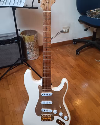 Chitarra elettrica Stratocaster  Harley Benton 