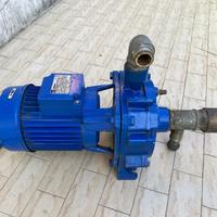 Pompa per acqua