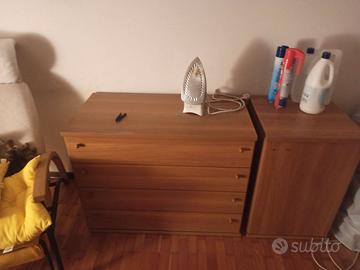 Cassettiera e due comodini