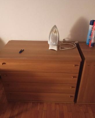 Cassettiera e due comodini