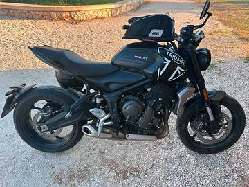 Moto Triumph Trident 660
