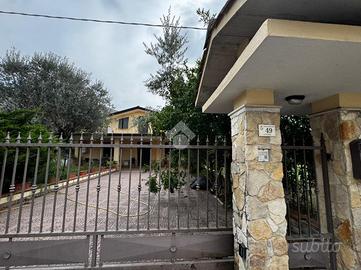 VILLA SINGOLA A VILLA SANTA LUCIA