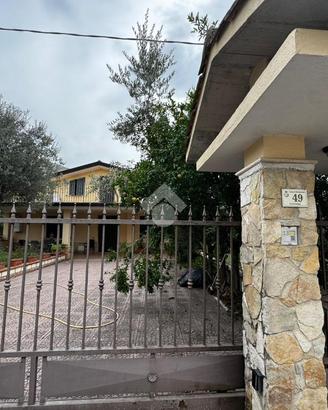 VILLA SINGOLA A VILLA SANTA LUCIA