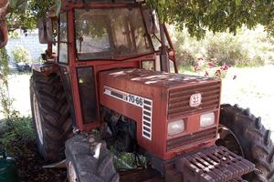 trattore DT 70-66
