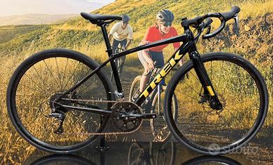 Bici da strada TREK Domane AL2