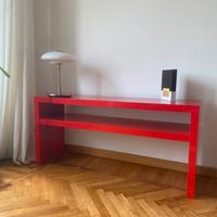 Tavolo da tv rosso in vernice