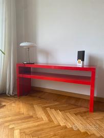 Tavolo da tv rosso in vernice