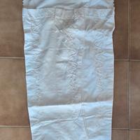 sacco porta bimbi in lino ricamato,si spedizione 