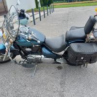 moto custom susuki vl del 2004