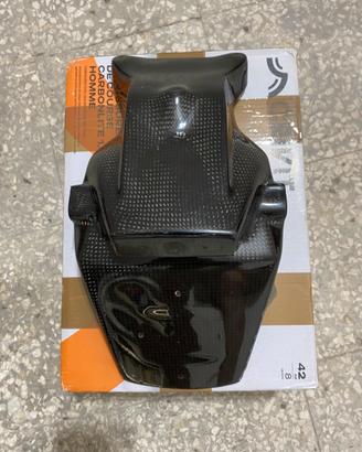 Mv Agusta brutale porta targa in carbonio nuovo.
