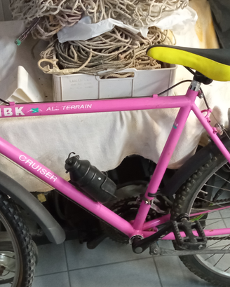 Bicicletta poco usata 18 velocità Shimano 26"