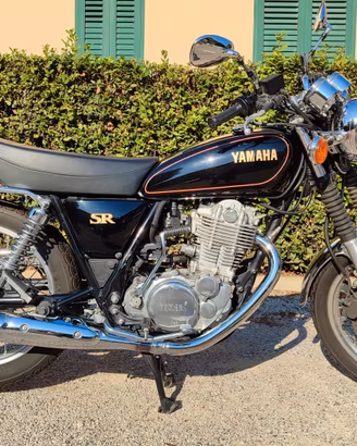 Yamaha SR 400 - Icona Retrò