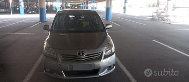Toyota verso 2.0 