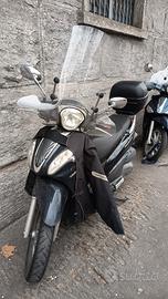 Scooter 125 Kymko People