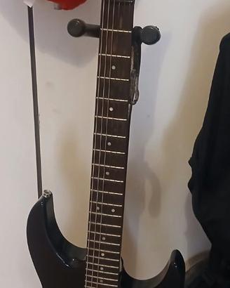 Chitarra elettrica YAMAHA