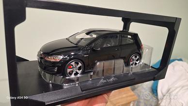 Volkswagen Golf 7 Gti Norev 1:18 LEGGI 