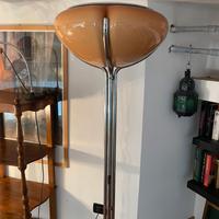 Piantana Quadrifoglio design Gae Aulenti champagne