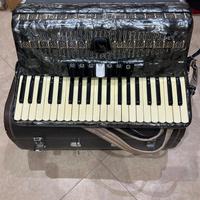 Fisarmonica BAILE vintage anni ’70’ con 120 bassi