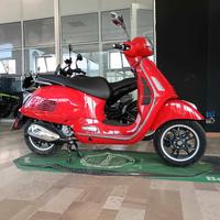 Piaggio Vespa 300 GTS - 2023