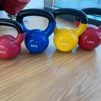 Set di 4 Kettlebell