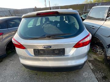 FORD FOCUS 5 SERIE 2011 2014 PER RICAMBI