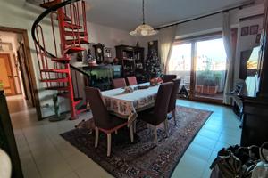 Ultimo piano bilivelli con veranda + terrazza