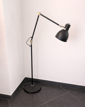 Lampada industrial orientabile nera
