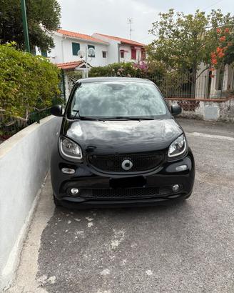 Smart fourfour 2018