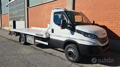 Carro attrezzi Iveco Daily 70C18 pianale e forca g