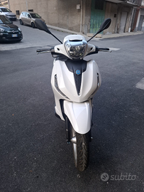 Piaggio Beverly 300 HPE