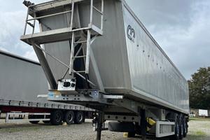 Semirimorchio Menci vasca rib. 46 m³ - 2008