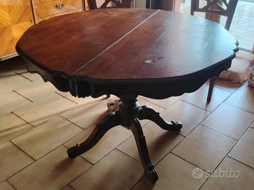 Tavolo rotondo in legno massiccio allungabile